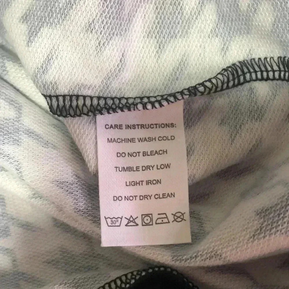 Exclusive size large black and white dress - Picture 5 of 11